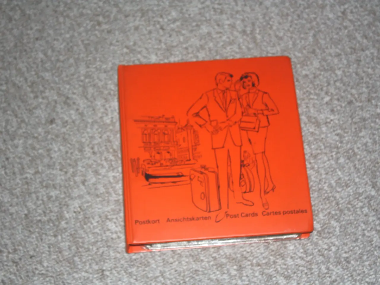 Billede 1 - Vintage album med 64 danske postkort