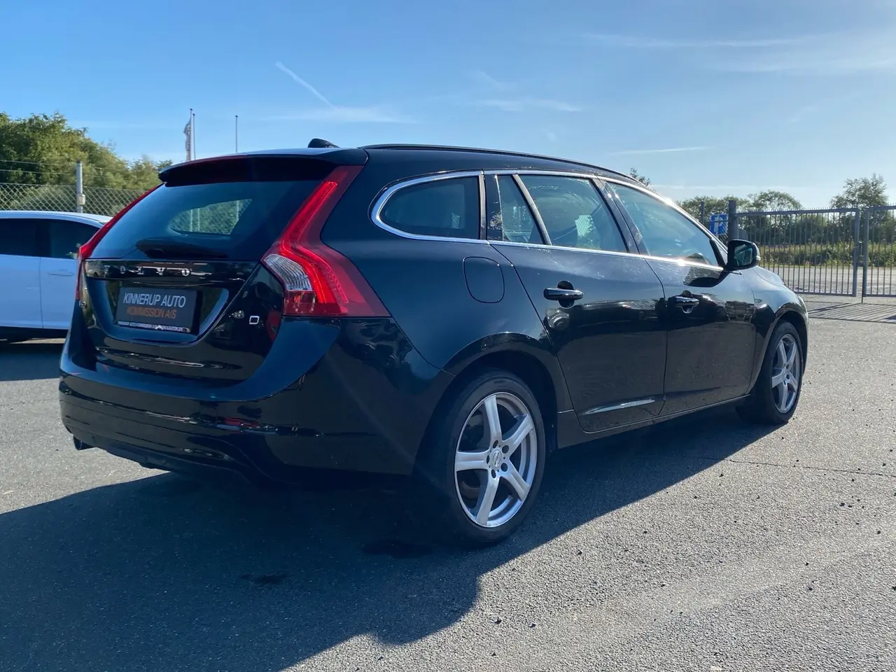Billede 3 - Volvo V60 2,0 D2 Momentum 120HK Stc 6g Aut.