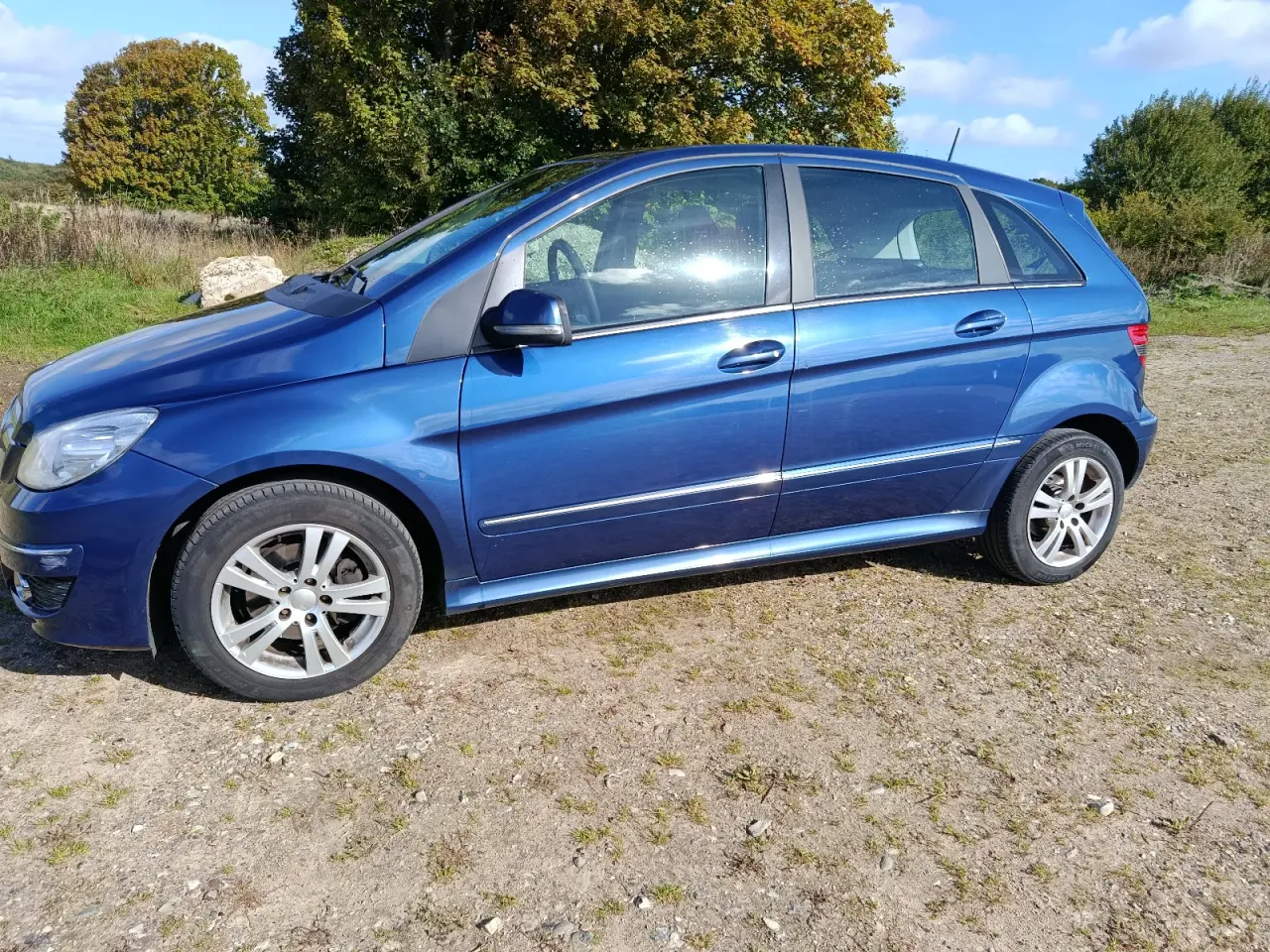 Billede 9 - Fin og velkørende økonomisk Mercedes