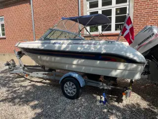 Bella 512 Excel bowrider