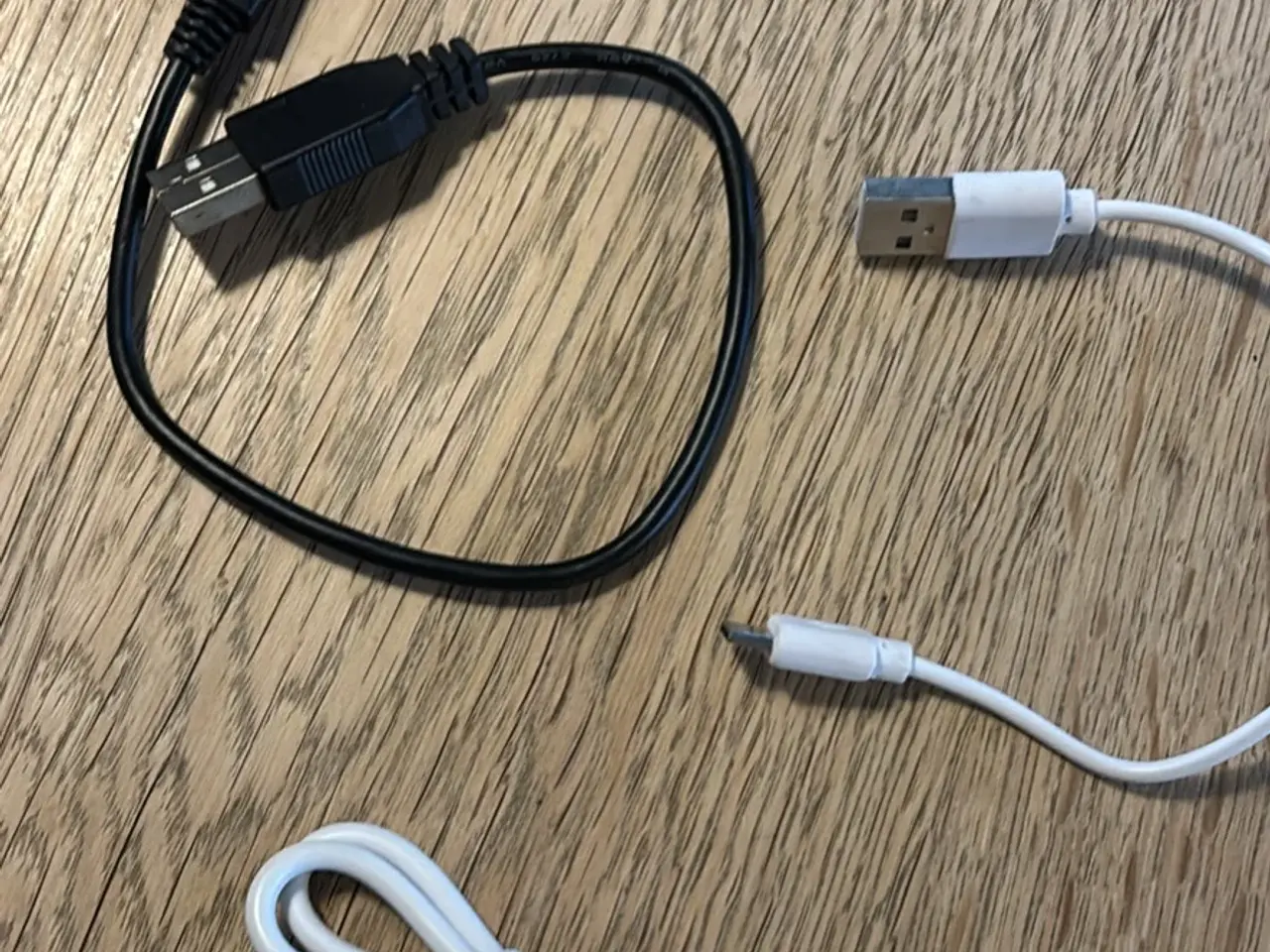 Billede 1 - Diverse Elektronik (adapter, mm)