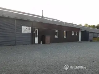 Attraktiv ejendom for mindre produktion eller salg/lager