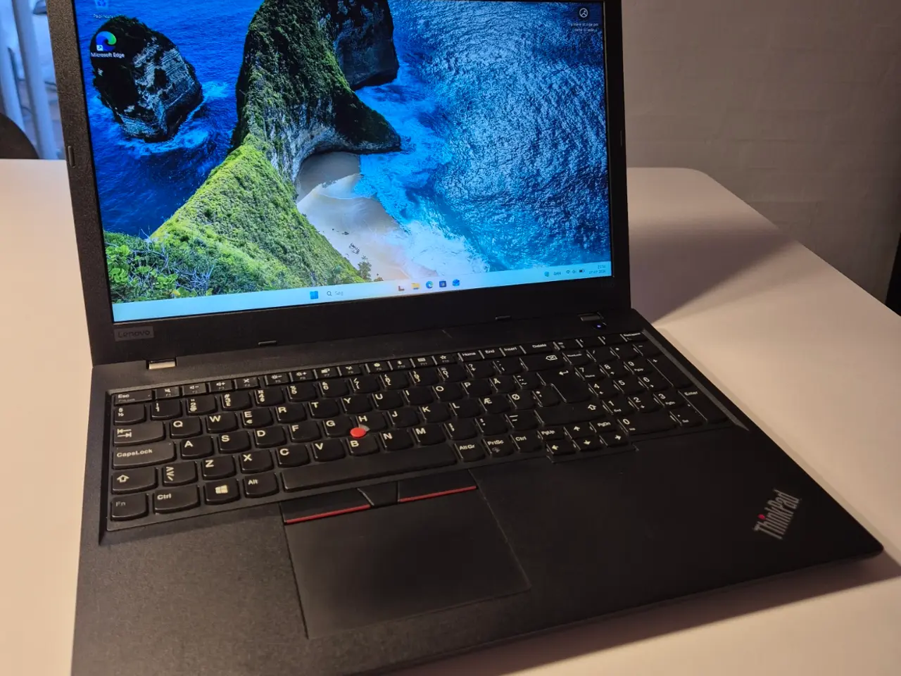 Billede 1 - Lenovo ThinkPad L590, Core i3, 8GB RAM, 128GB SSD