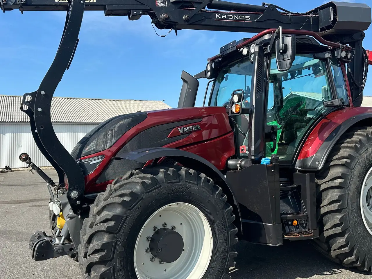 Billede 7 - Valtra T234s Med Jenz 360 Flishugger og Alsidig 23m3 Flisvogn