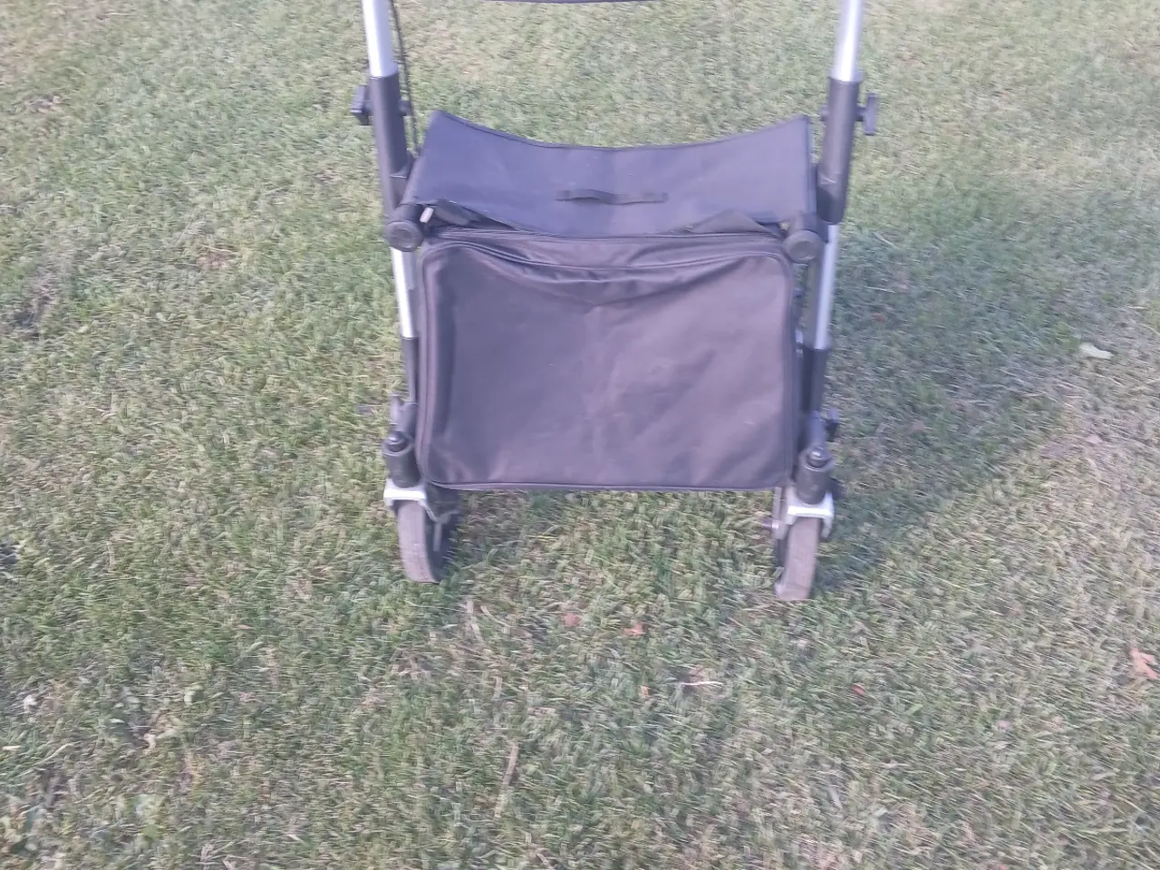Billede 4 - Rollator
