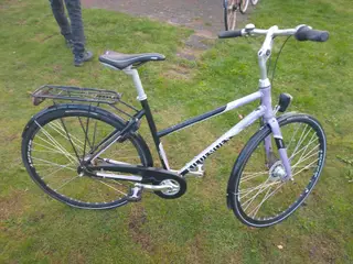 Dame cykel 28 tommer 7 indvendige Gear