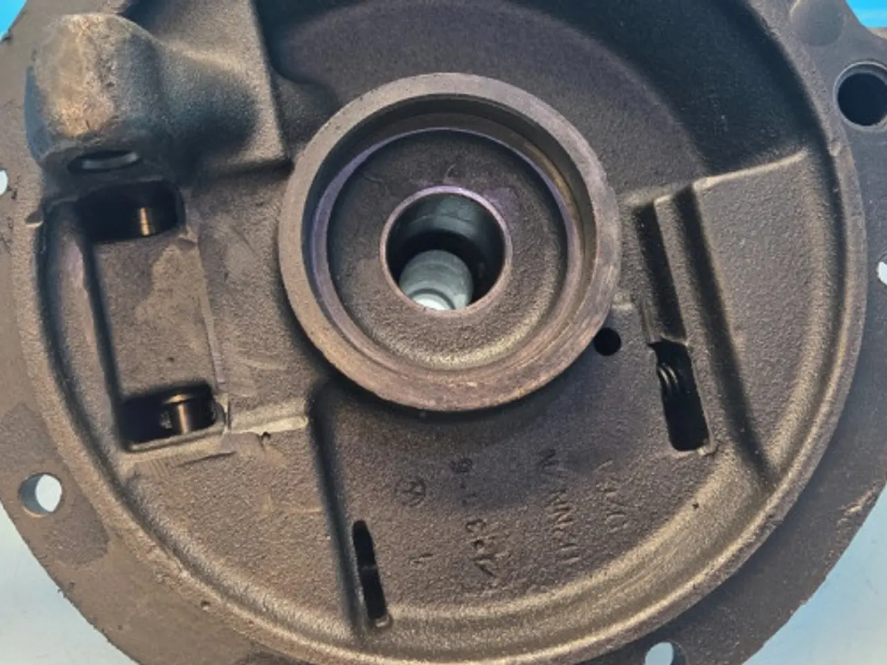 Billede 3 - Ford 550 Hus D8NN7N075AA