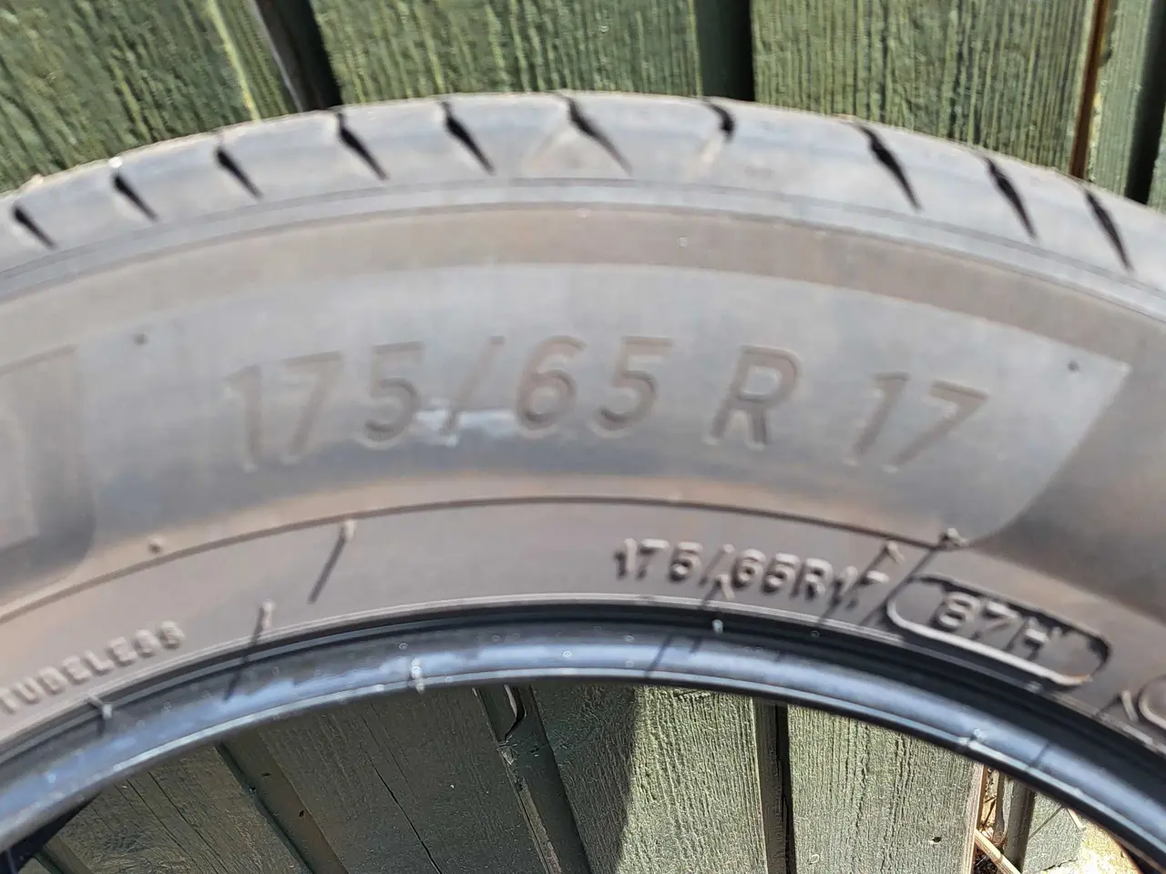 Billede 3 - Sommerdæk 175/65 R 17