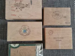 Gl træ cigar æsker