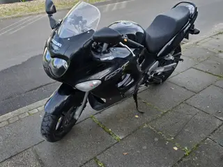 Suzuki GSX 750 F