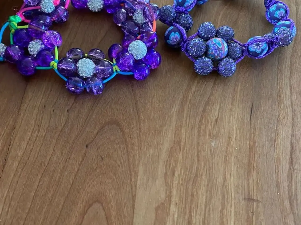 Billede 8 - Nye knyttede armbånd
