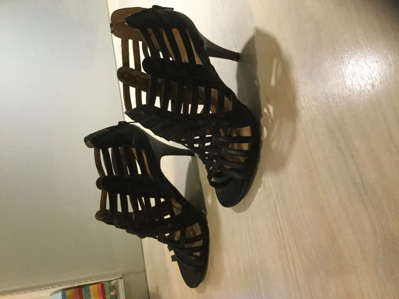 Billede 2 - Flotte sandaler