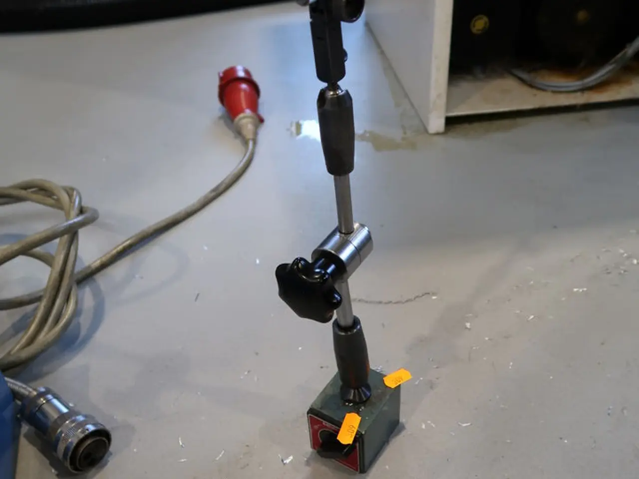Billede 1 - Magnet med holder