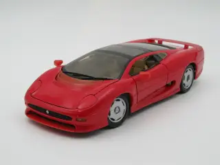 1992 Jaguar XJ220 - 1:18