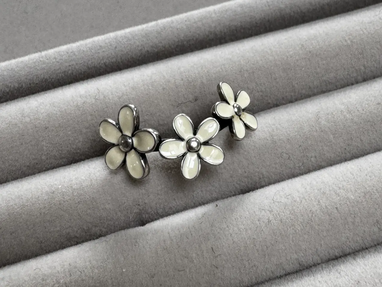 Billede 5 - Udgået Pandora “Darling Daisies” ring / str.52