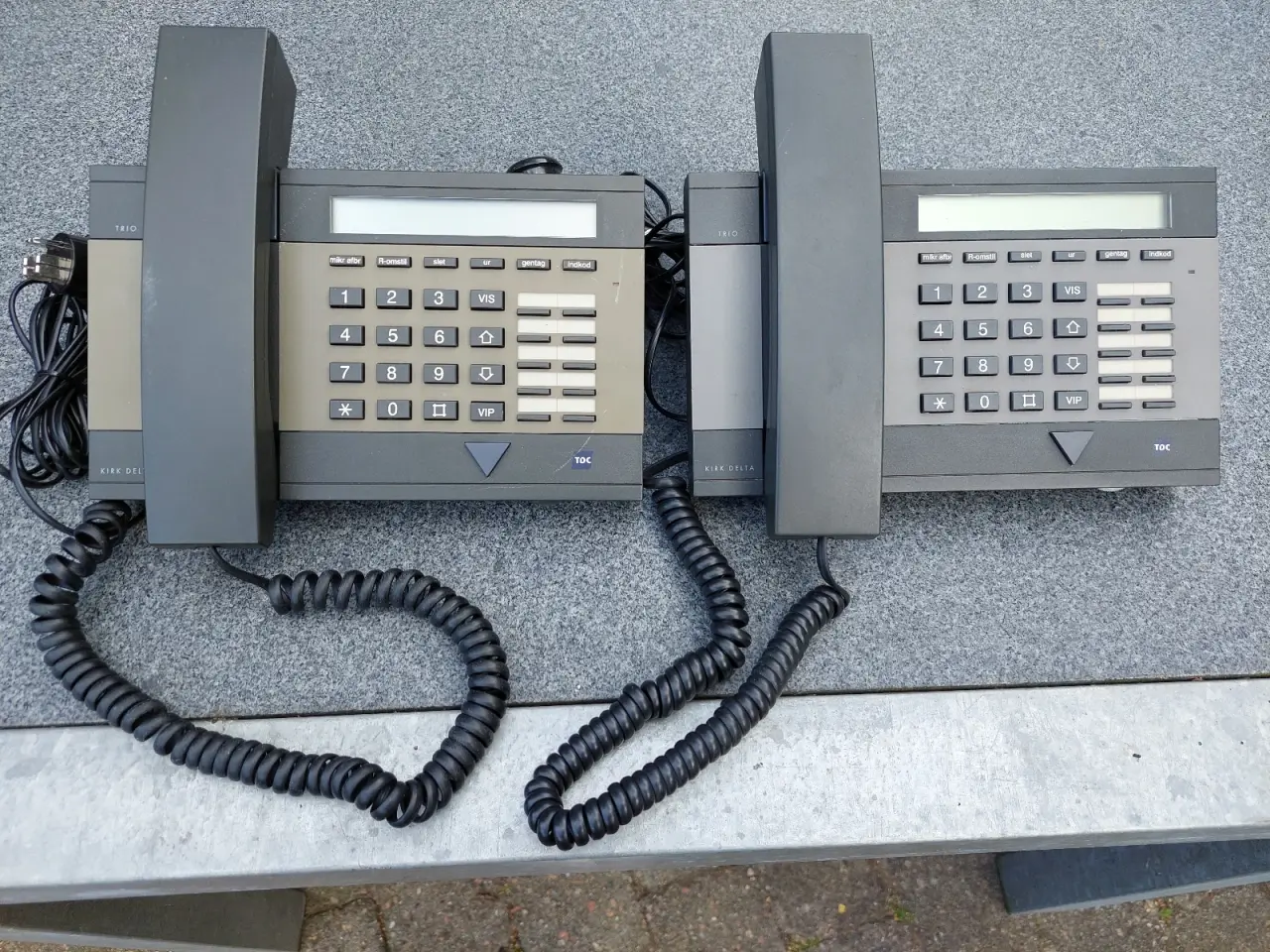 Billede 1 - Fastnettelefoner retro sælges