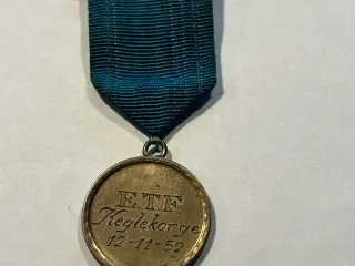 Svensk 1 kr fra 1948 lavet til medalje Keglekonge