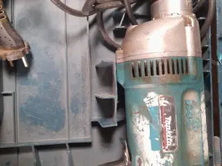 Makita maskine.