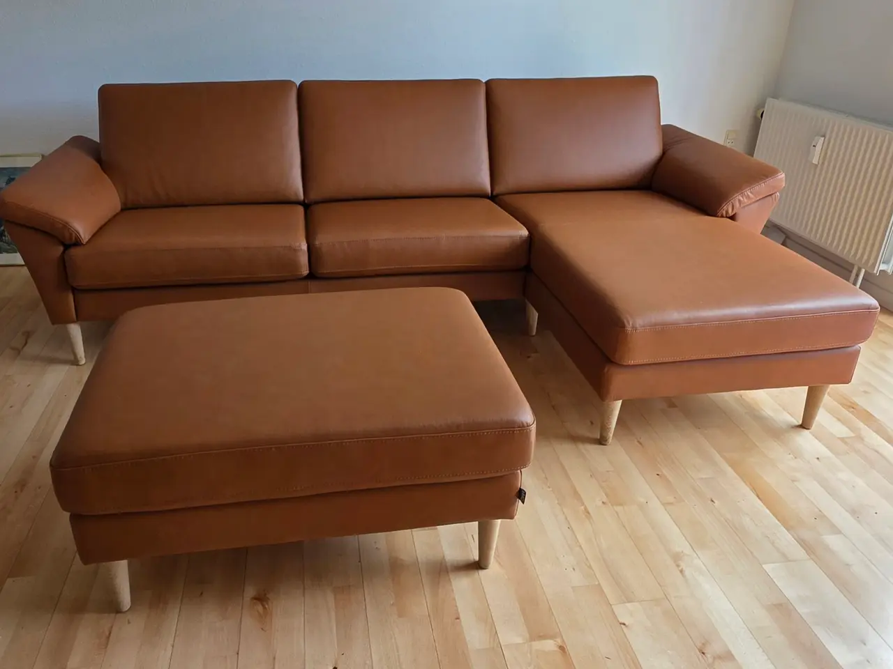 Billede 3 - Lædersofa med chaiselong og puf