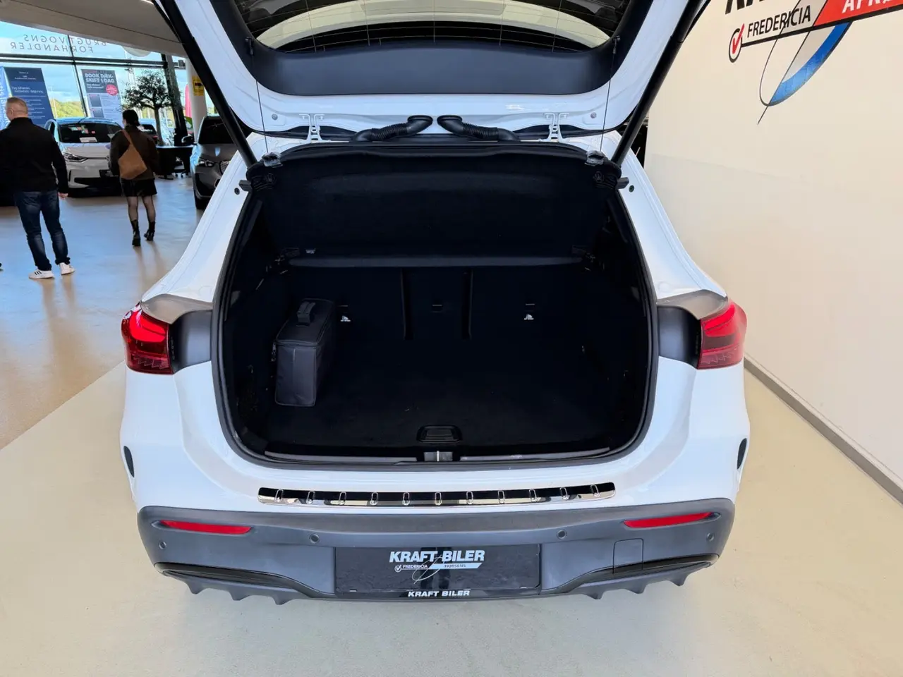 Billede 8 - Mercedes EQA250+ AMG Line