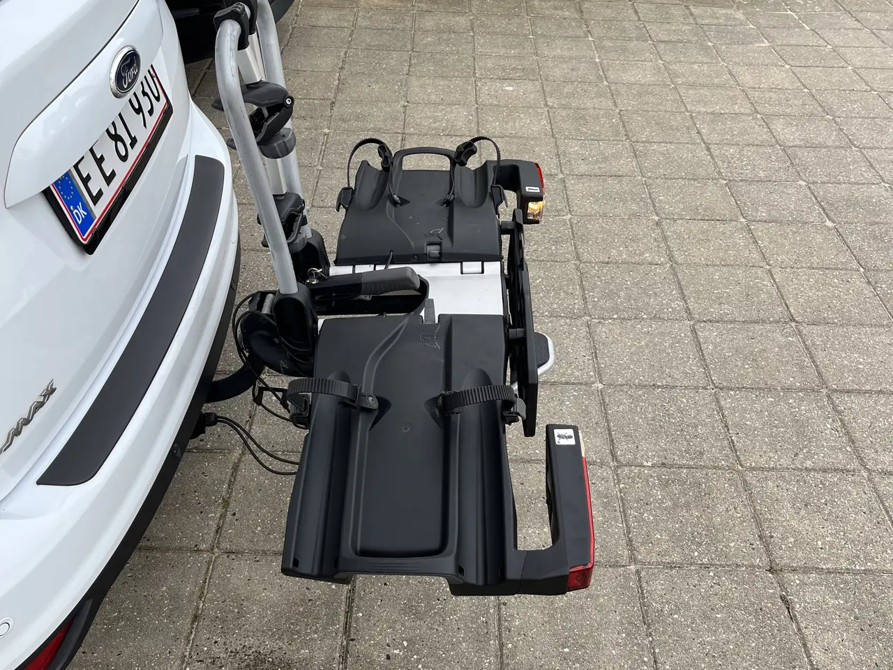 Billede 4 - Velholdt Thule Easyfold cykelholder til 2 cykler