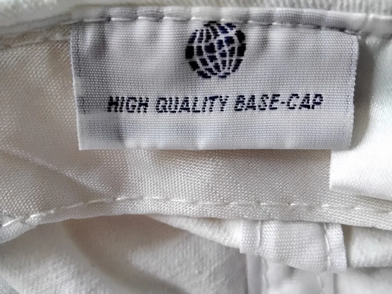 Billede 2 - Base-cap fra st Petersborg