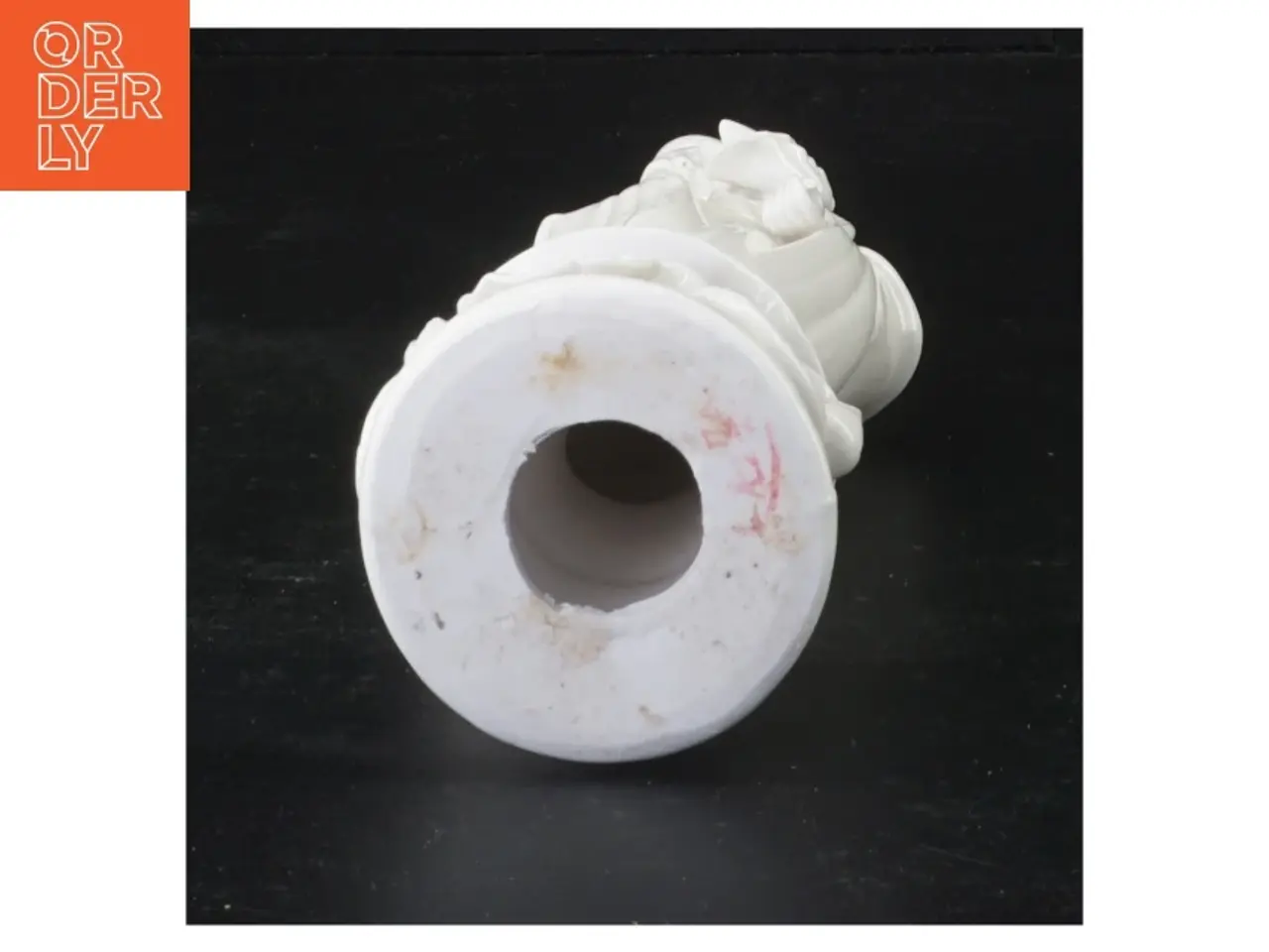 Billede 2 - Hvid porcelænsfigur af Guanyin (str. 24 x 6 cm)