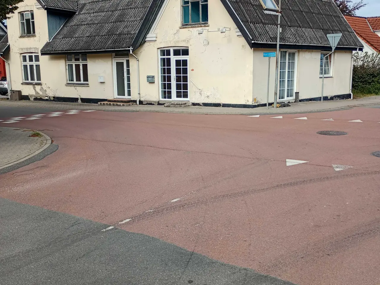 Billede 1 - Hus med mange muligheder 6621 Gesten