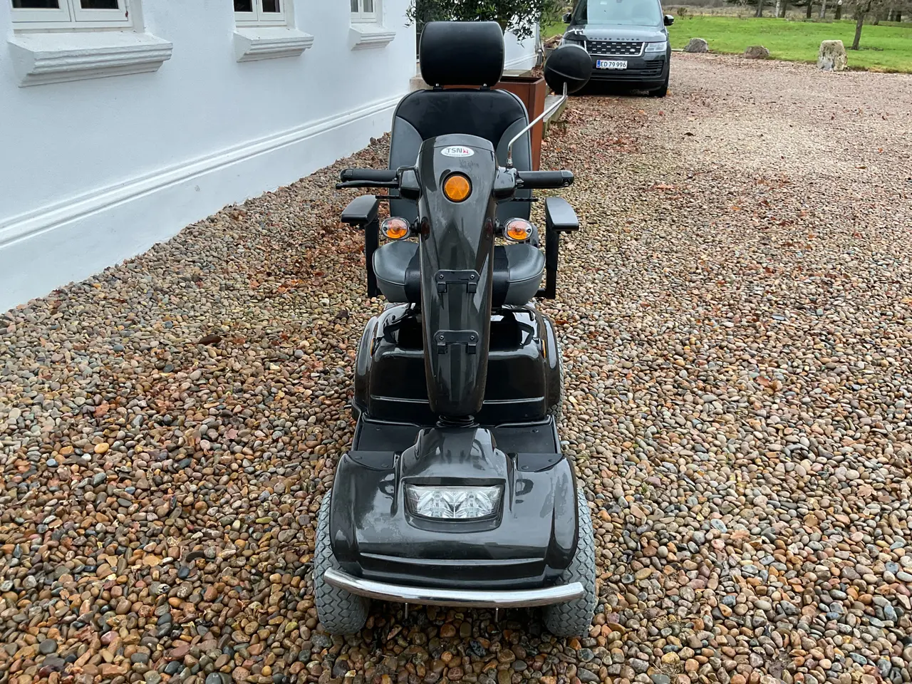 Billede 4 - Er den model med blanke kofangere.