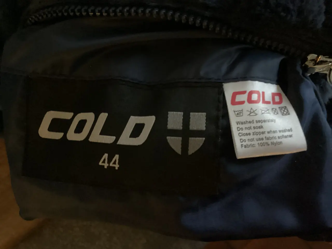 Billede 2 - Varm vende-jakke fra COLD