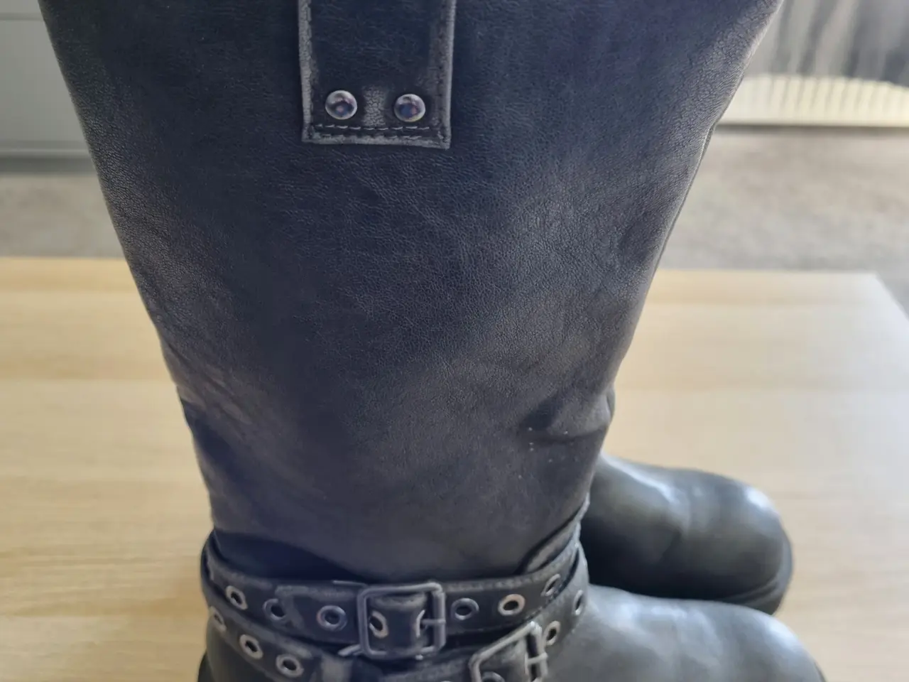 Billede 2 - Bershka helårs biker støvler, sort stonewash look