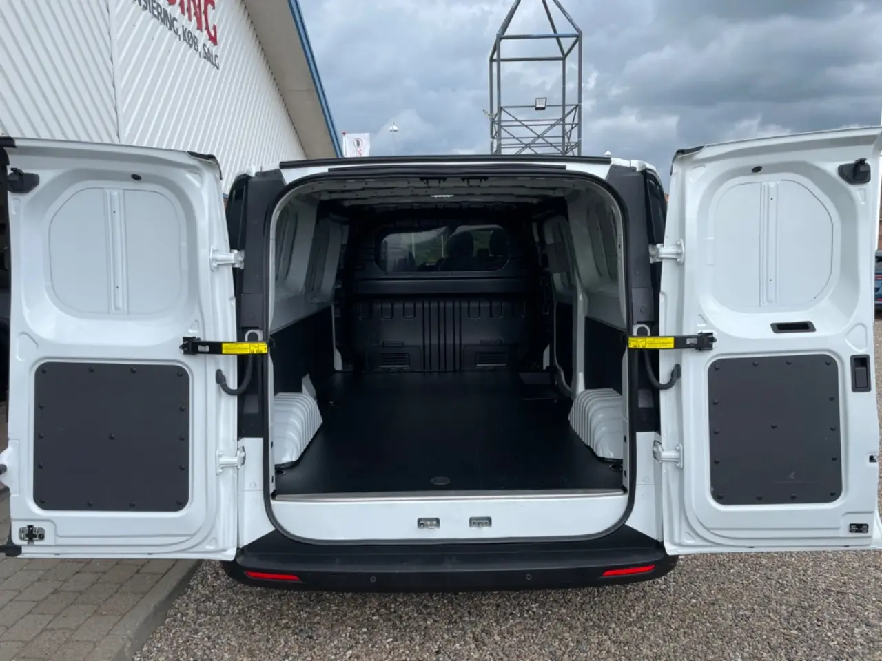 Billede 5 - Maxus e-Deliver 7 88 L2H1 Kassevogn