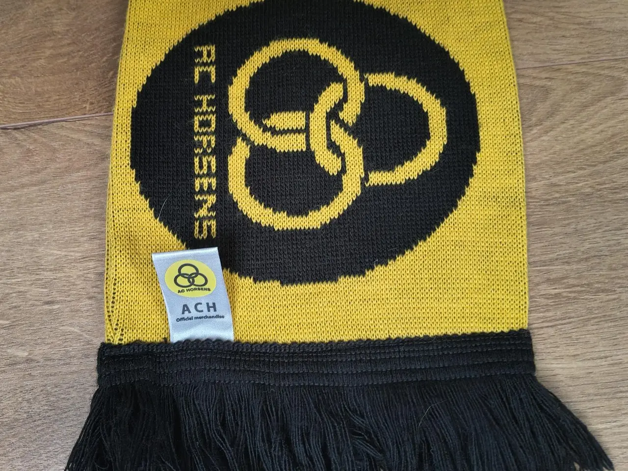 Billede 3 - AC HORSENS "POKALFINALE 2012" HALSTØRKLÆDE, 135 CM