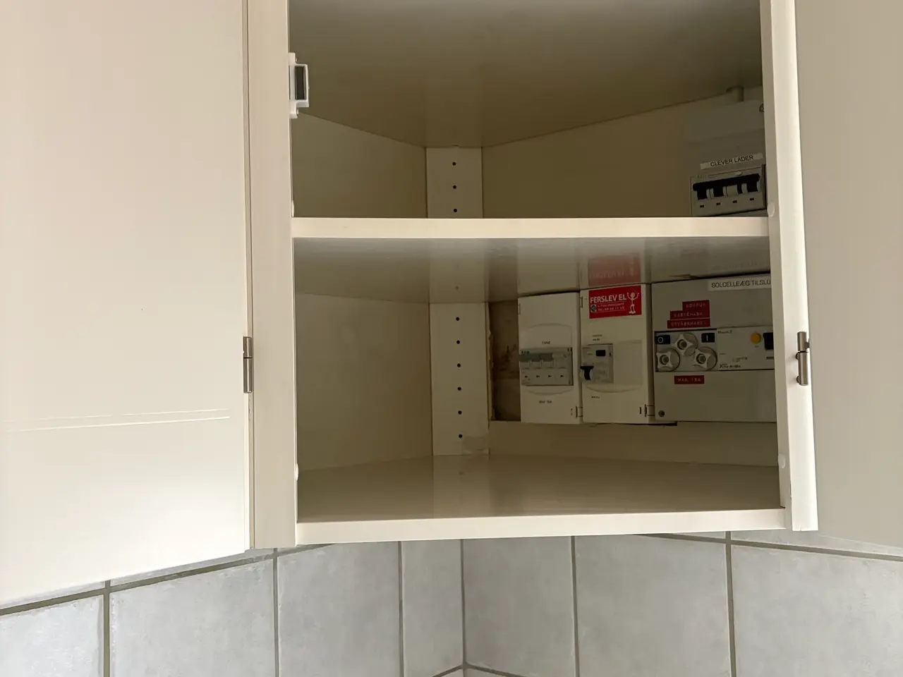 Billede 5 - HTH bryggerselementer i hvidt.