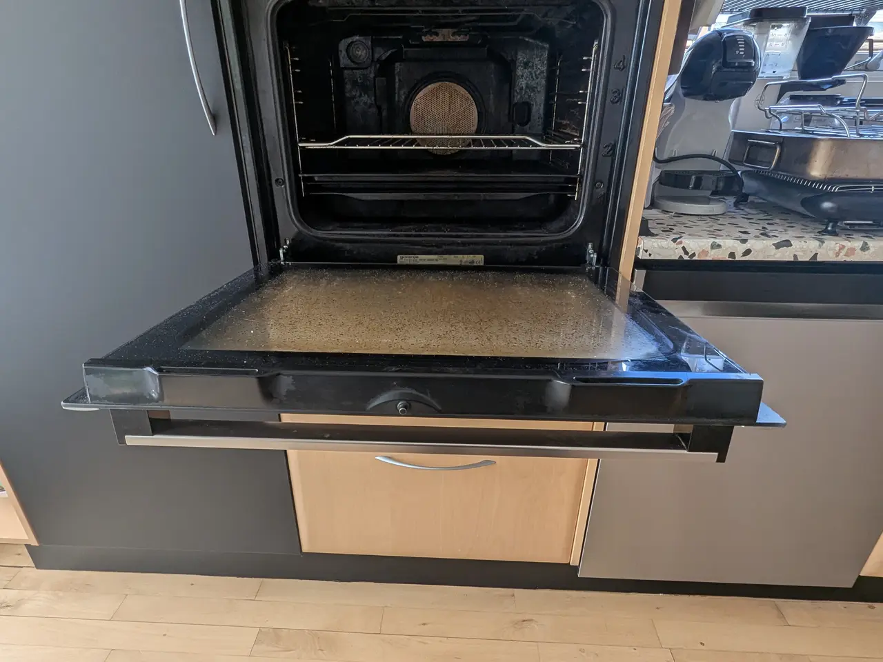 Billede 2 - Gorenje indbygningsovn med varmluft