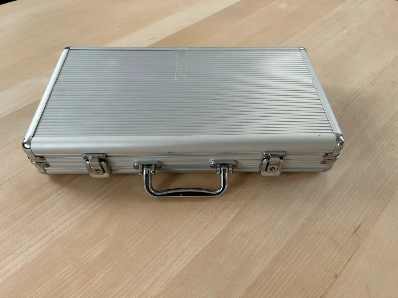 Billede 1 - Poker spil m. metal kuffert