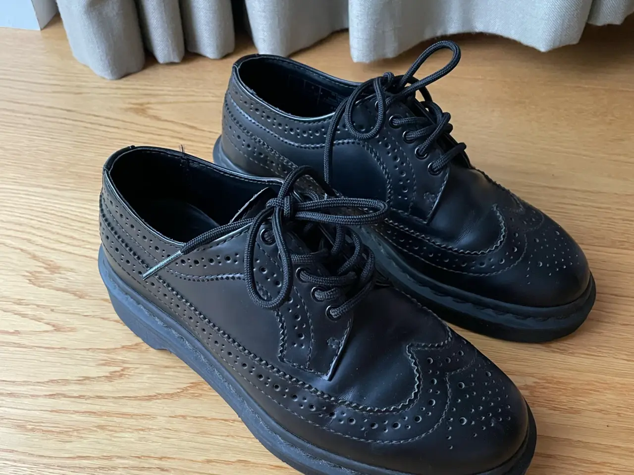 Billede 1 - Dr. Martens snøresko