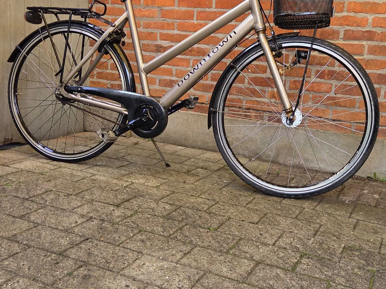 Billede 3 - DOWNTOWN 28"  58 cm høj 7 gear  