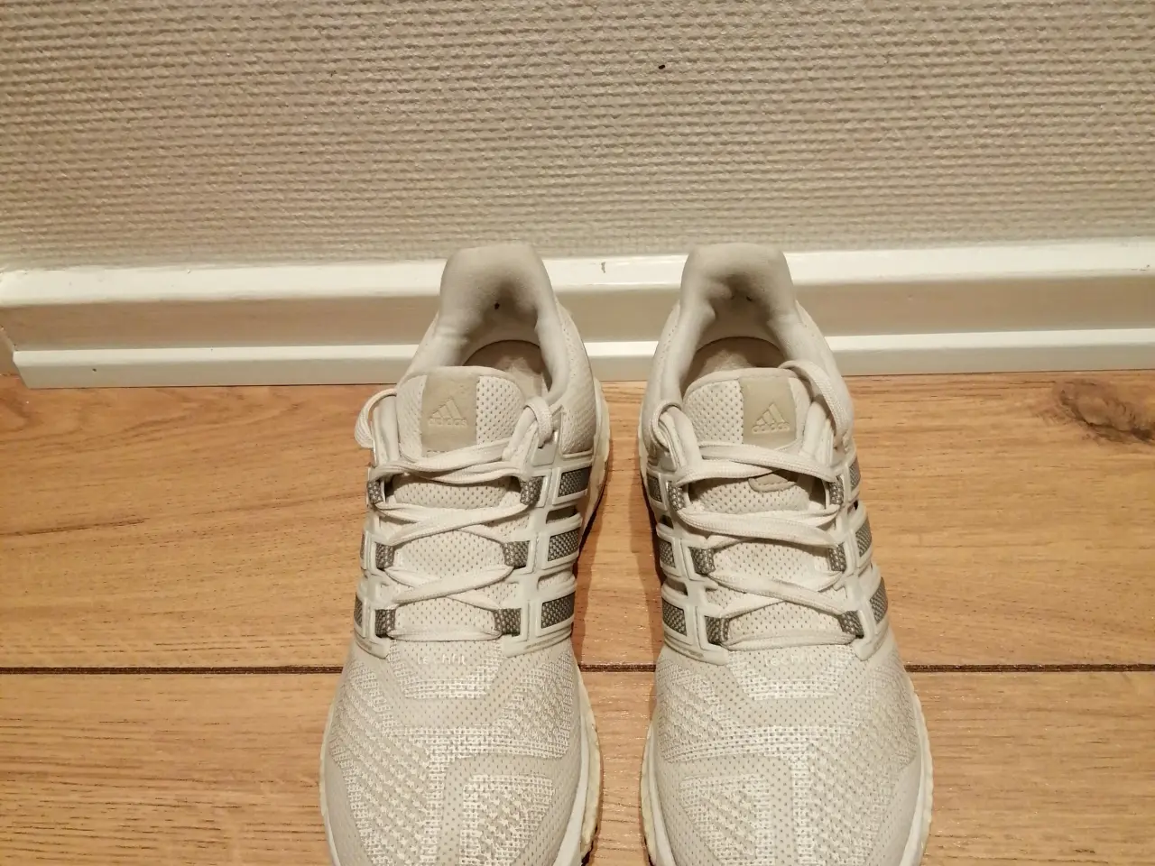 Billede 3 - Fine sneakers, Adidas energy booster, str. 38. 