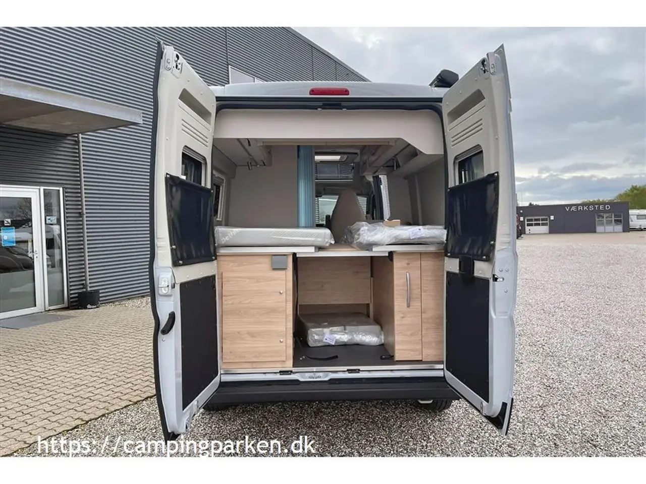 Billede 17 - 2024 - Dethleffs Smart Dethleffs campervan under 6 meter med enkeltsenge og automatgear!