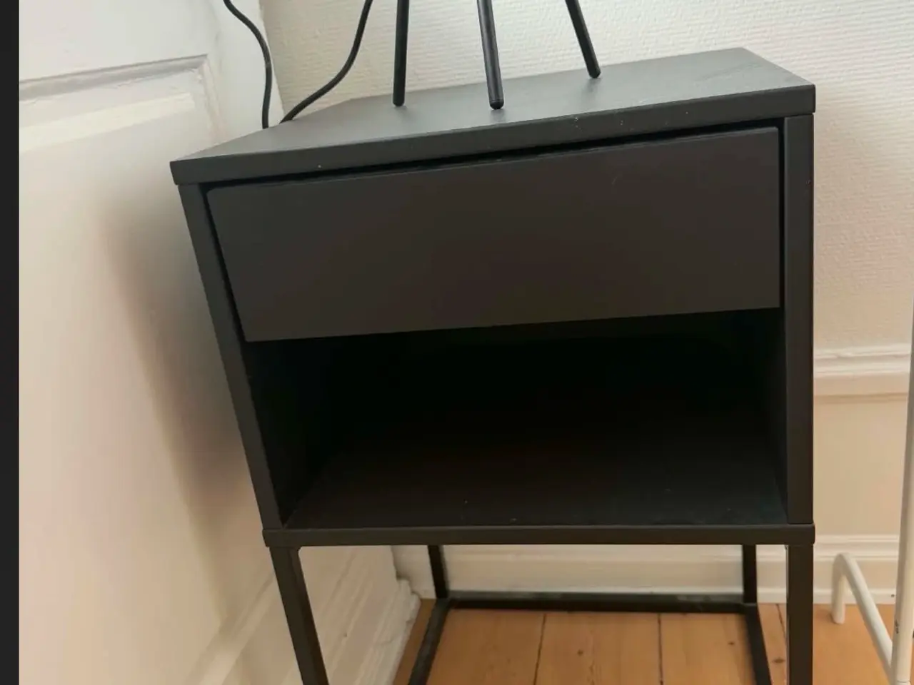 Billede 1 - Ikea natbord - som ny