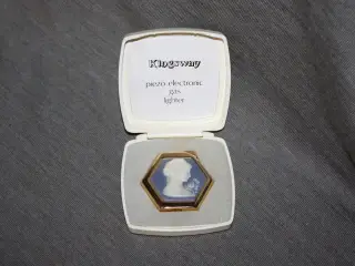 Elsa Kingsway Electronic gas cameo lighter