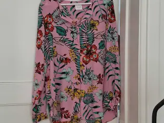 Skjortebluse str. M