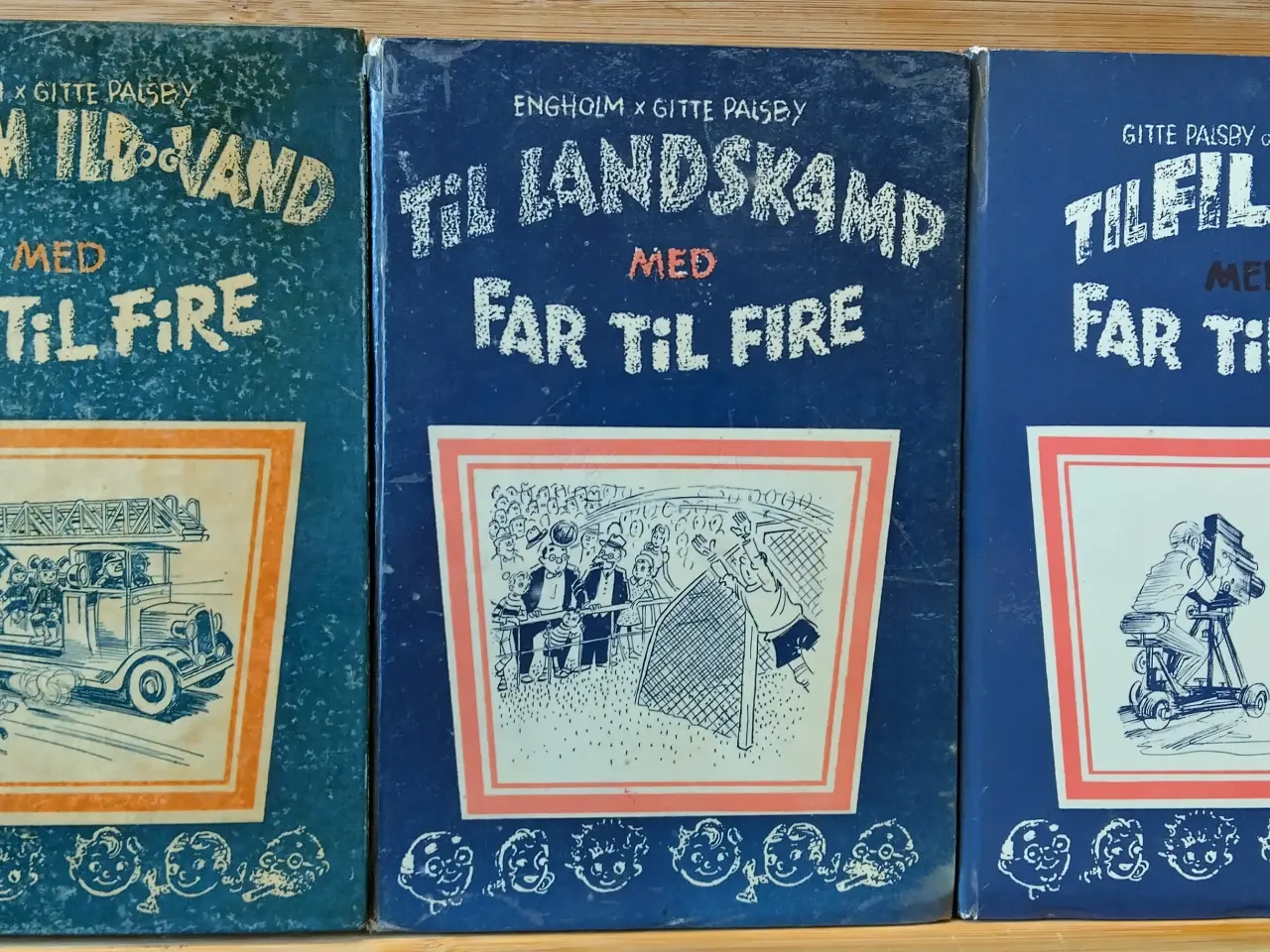 Billede 1 - 3 x Far til Fire Bøger