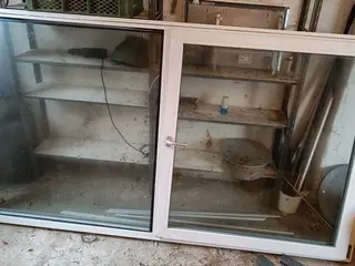 Vindue med 3 lags glas fra nedbrydning 1 år gammel