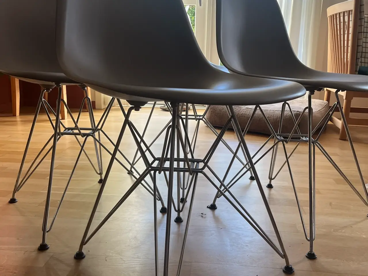 Billede 2 - EAMES PLASTIC SIDE CHAIR DSR, FORKROMET FRA VITRA
