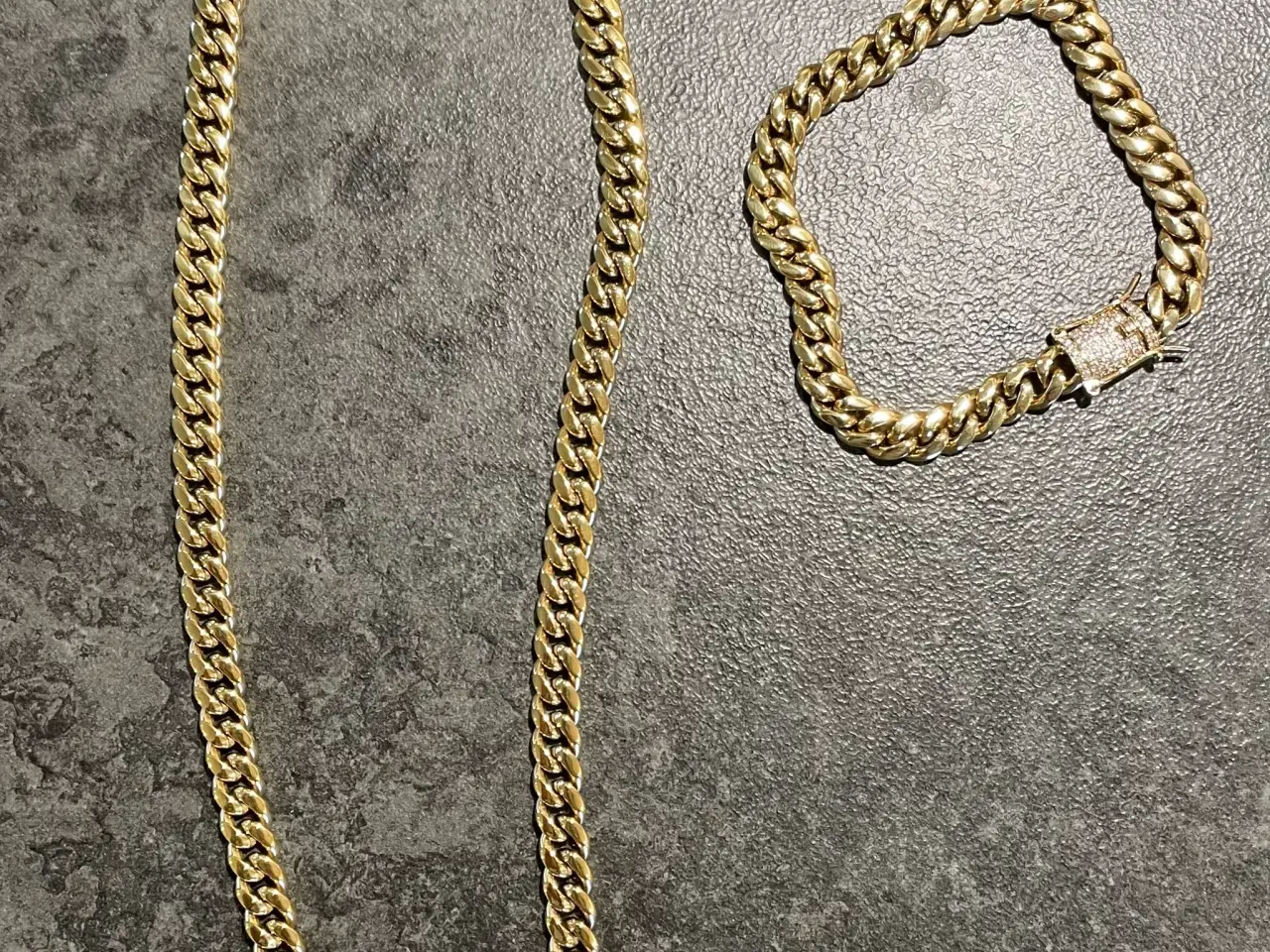 Billede 1 - 8mm 14k goldfilled cuban link sæt