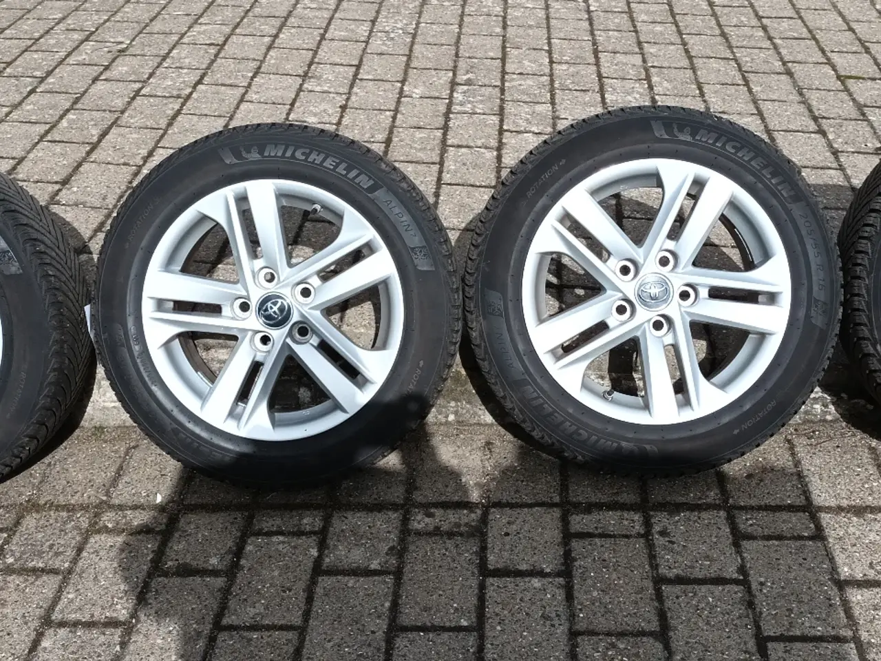 Billede 1 - Originale Toyota Alufælge