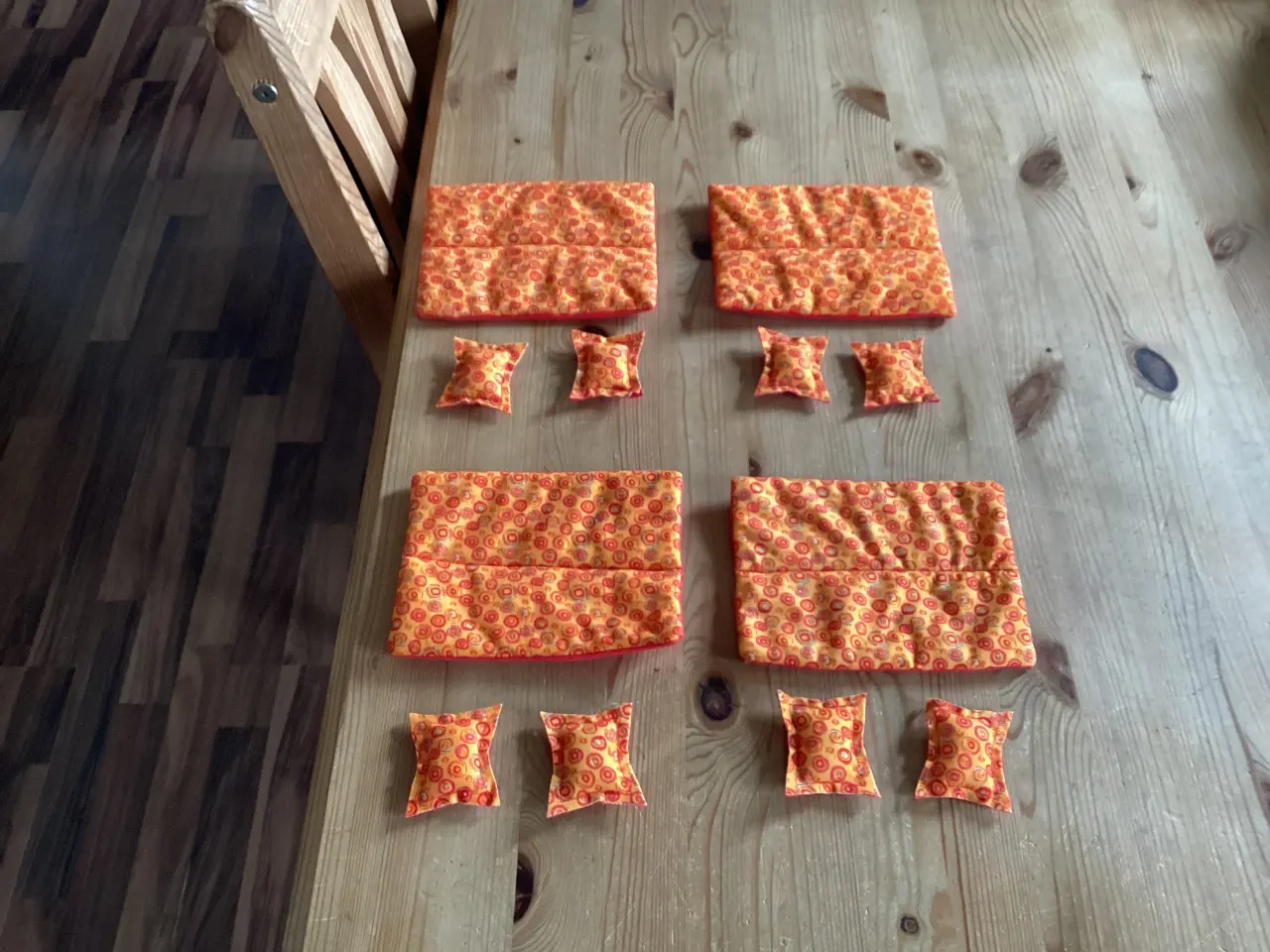 Billede 6 - LEGO SCALA TØJ / DUKKER / DIV DELE TIL HEST.