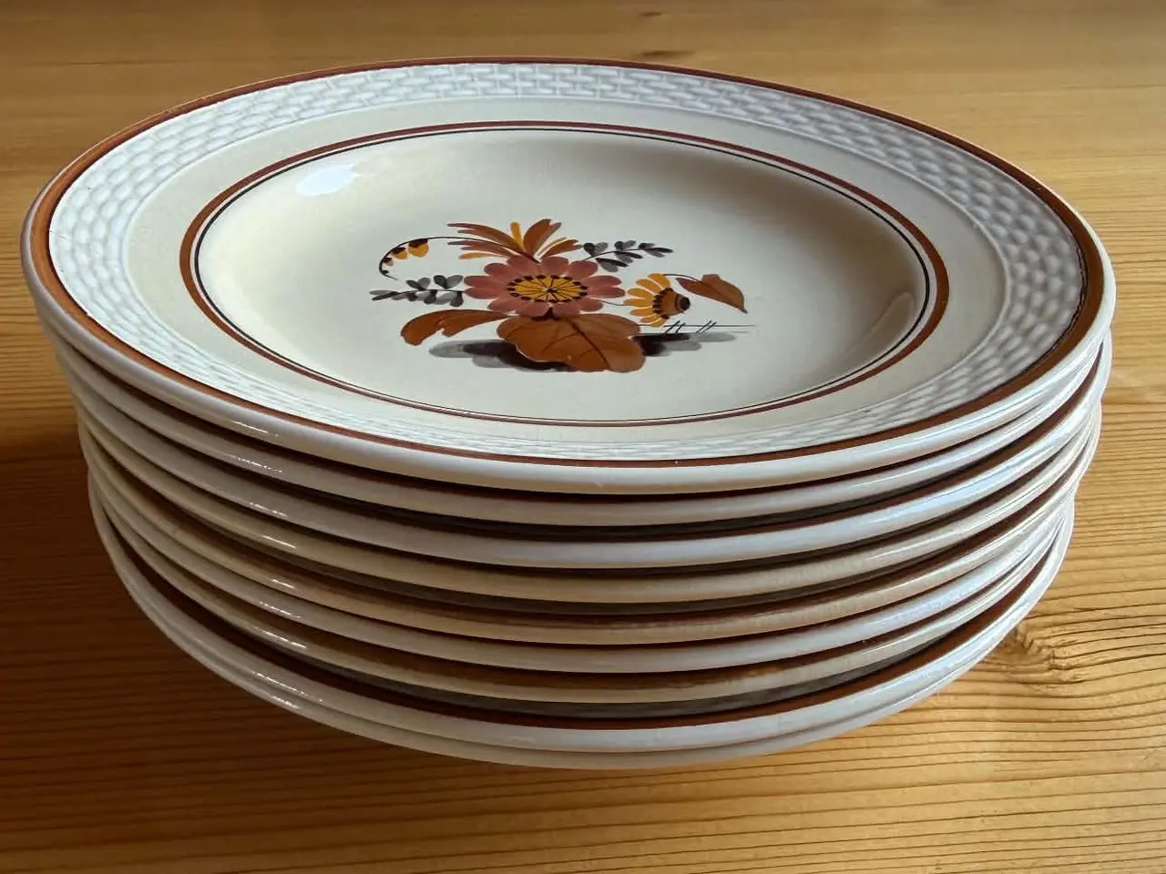 Billede 2 - Aluminia 'Knud' tallerkener – 30 dele i flot stand